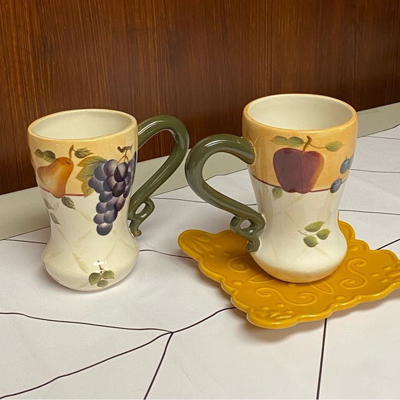 Home Interiors Rare Sonoma Villa pattern Ceramic Latte Mugs - Picture 1 of 15